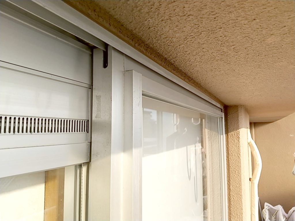 春の虫を寄せつけない